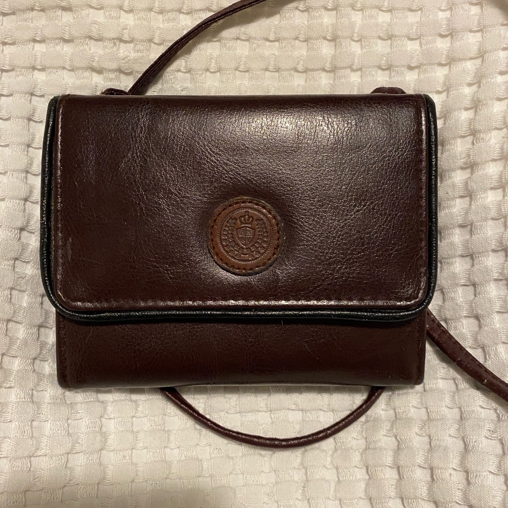 Vintage 90s 100% Leather Wallet Crossbody Purse